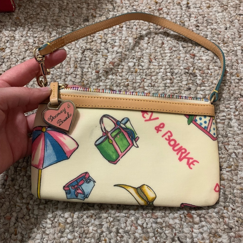 Beach Dooney & Bourke wristlet